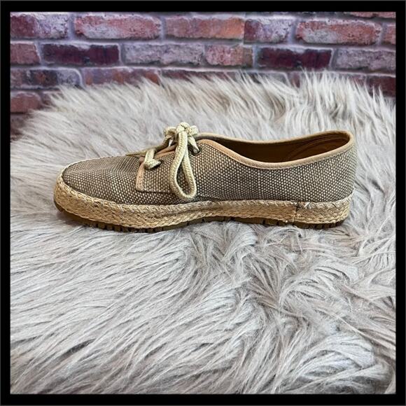 G.H. Bass & Co. Lace-Up Sneakers - Picture 4 of 6